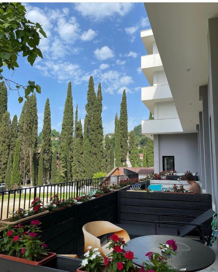 New Athos Abaash Hotel Afon מראה חיצוני תמונה