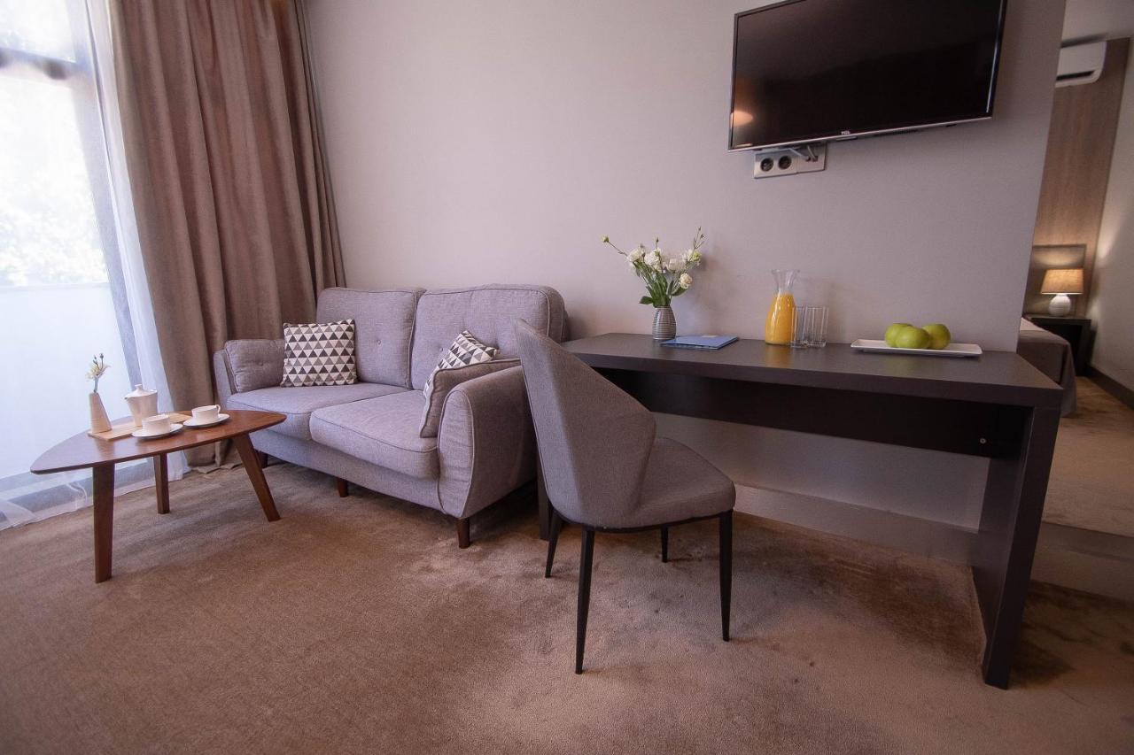 New Athos Abaash Hotel Afon מראה חיצוני תמונה