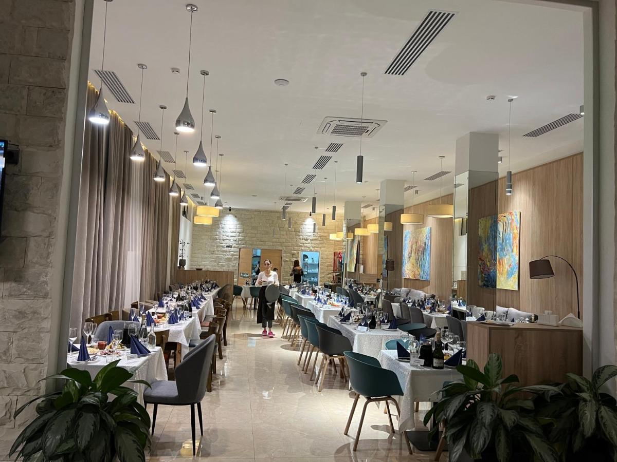 New Athos Abaash Hotel Afon מראה חיצוני תמונה